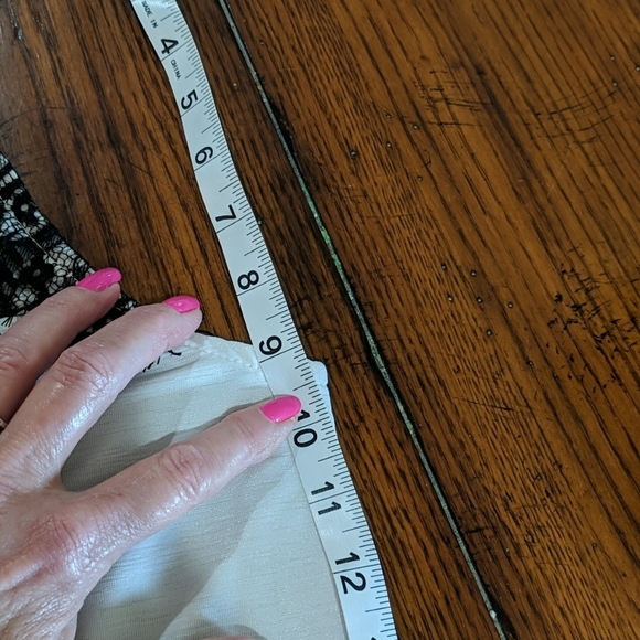 2--womens nice tank tops--XL - Picture 14 of 15